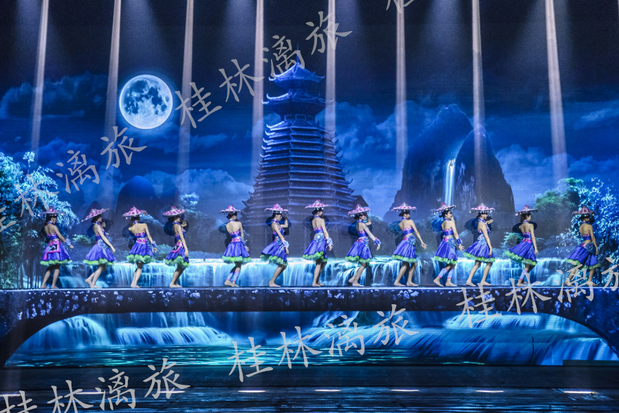 桂林千古情演出侗族瑶族壮族美女各式民族舞蹈